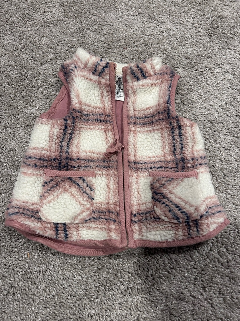 Max Studio Pink Cream Plaid Sherpa Zip Vest